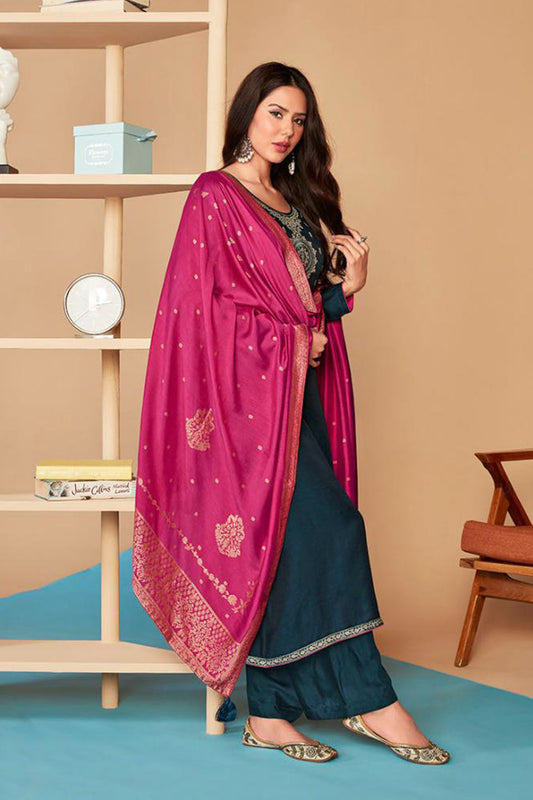 South Asian Indian Pakistani Style Formal Salwar Kameez Dresses with Beautiful Dupatta