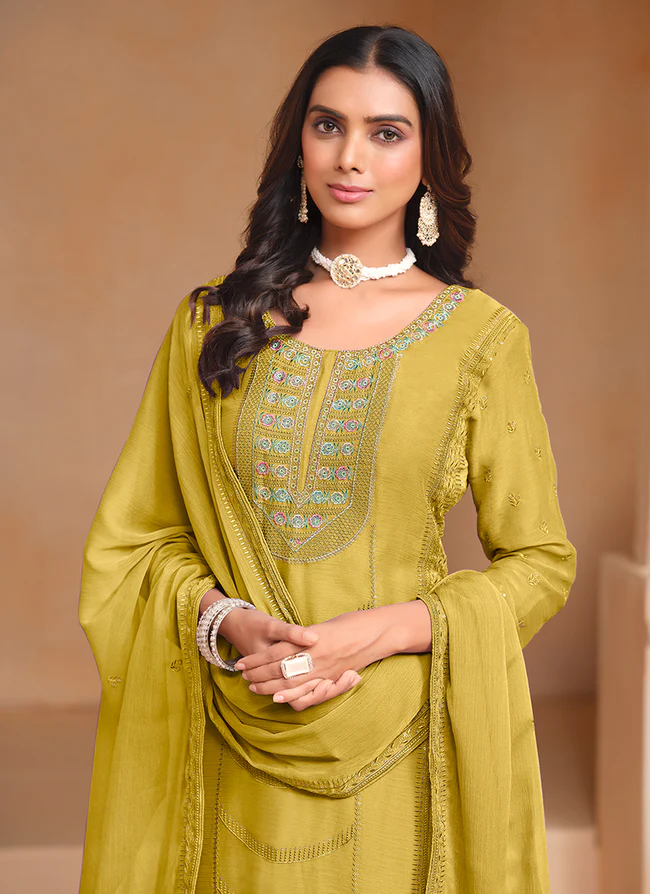 Modern Style Wear Organza Chiffon Embroidery Work Salwar Kameez Pant Suits