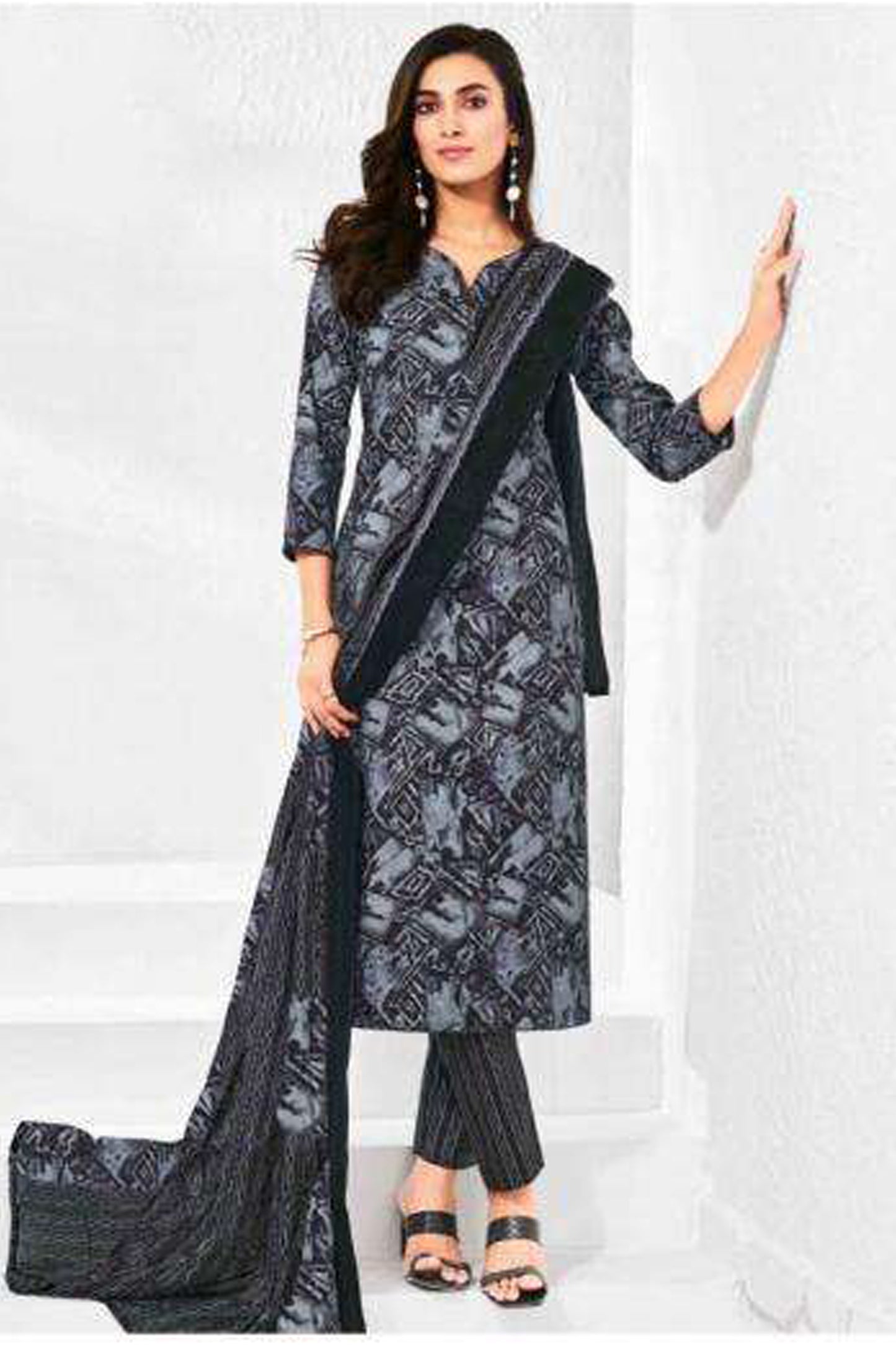 
Muslim Women's Wear Readymade Outfits Salwar Kameez Plazzo-Pant Suit
