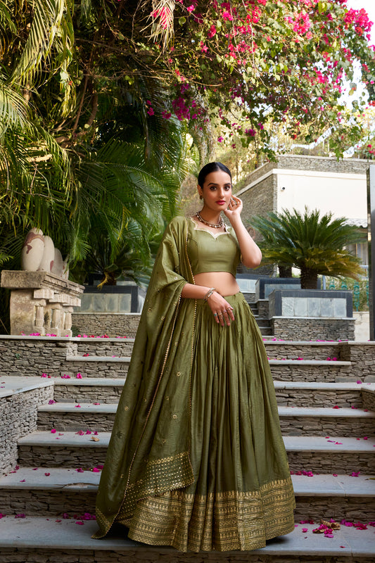 Beautiful Designer Embroidery Work Wedding Wear Lehenga Choli For Dupatta