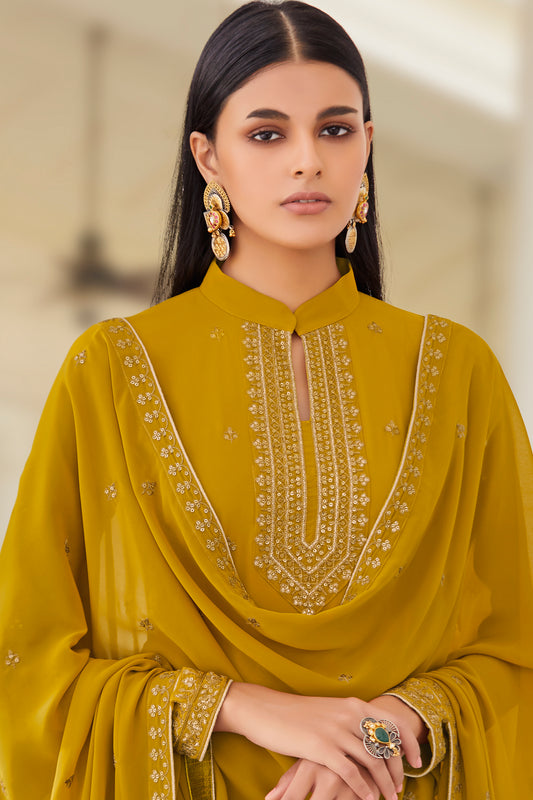 Ethnic outfits for weddings USA Latest Style South Asians Women Wear Heavy Salwar Kameez Plazzo Suits