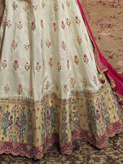 Pakistani Islamic Bridal Wear Heavy Embroidery Designer Lehenga Choli
