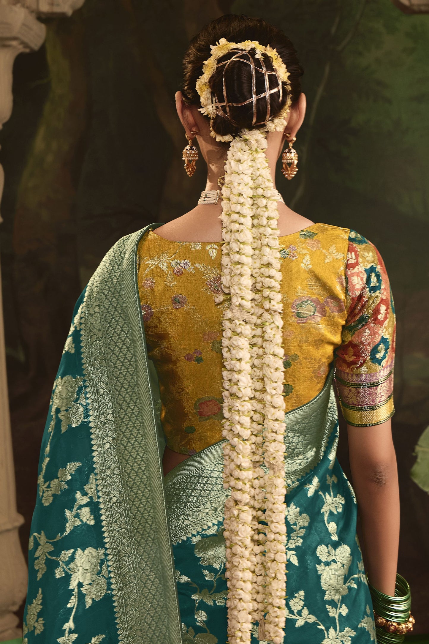 South Asian Festive Wear Sari Heavy Silk Fabric Event Wear Saree