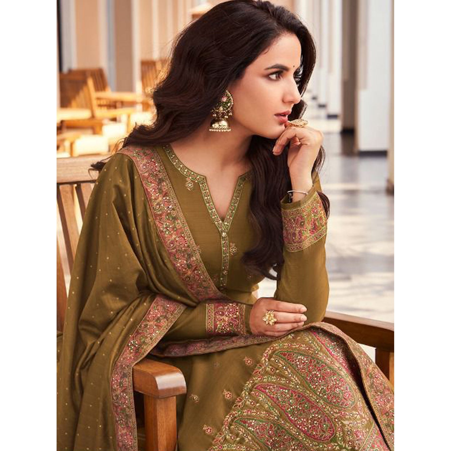 Stylish Attractive Designer Georgette Fabric Salwar Kameez Dresses