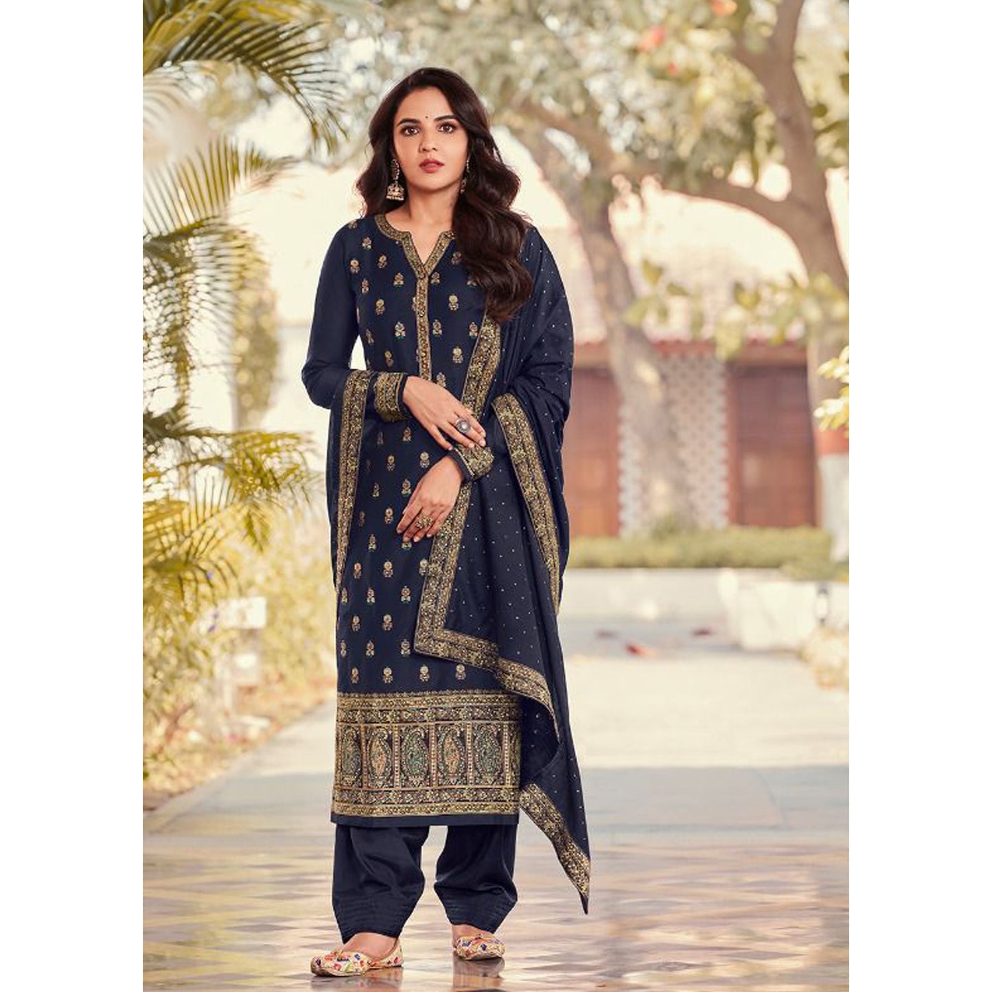 Stylish Attractive Designer Georgette Fabric Salwar Kameez Dresses