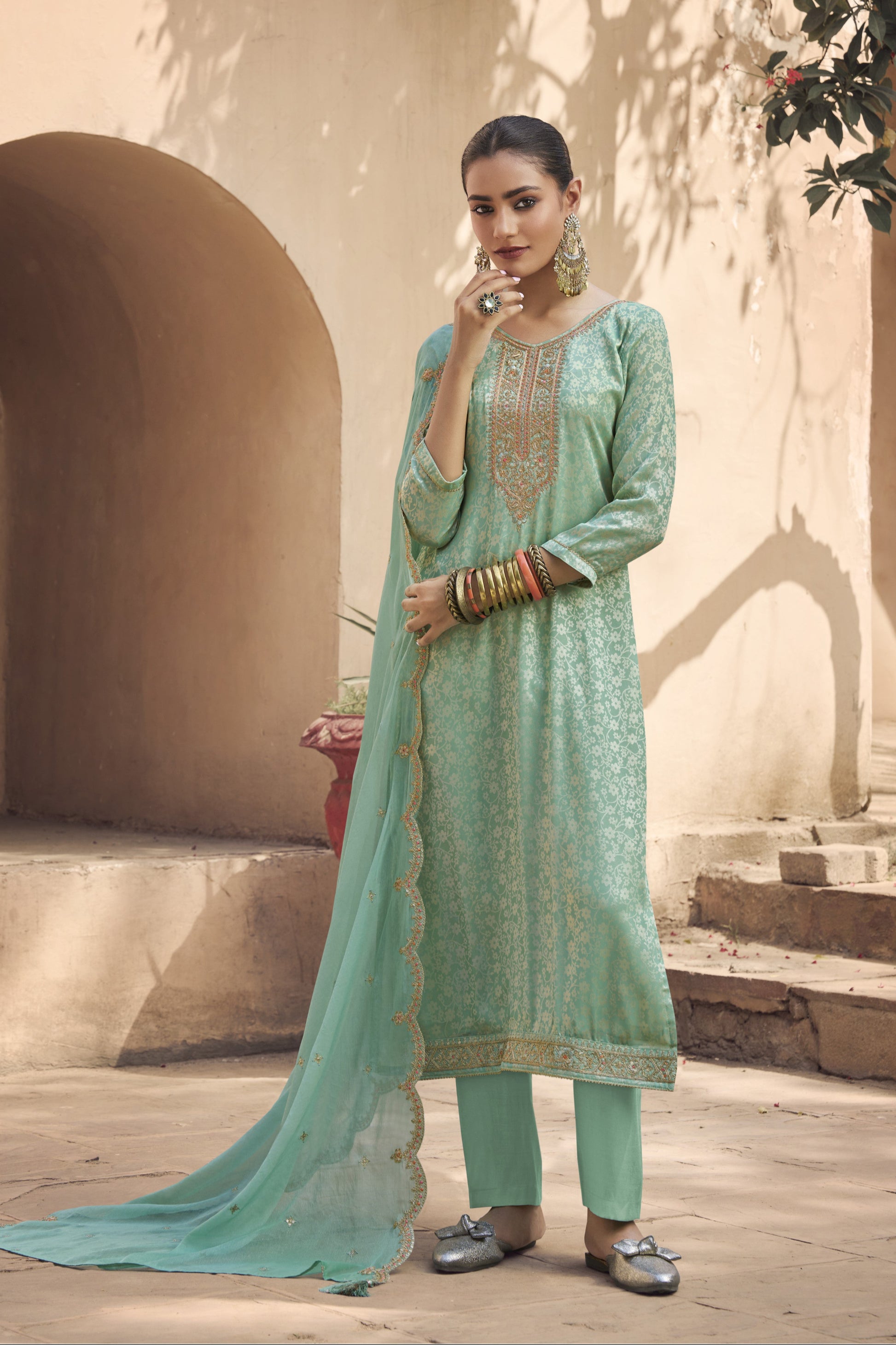 Luxury Salwar Kameez with Dupatta Embroidery work for Haldi Ceremony designerharsha.com Luxury Salwar Kameez with Dupatta Embroidery work for Haldi Ceremony designerharsha.com