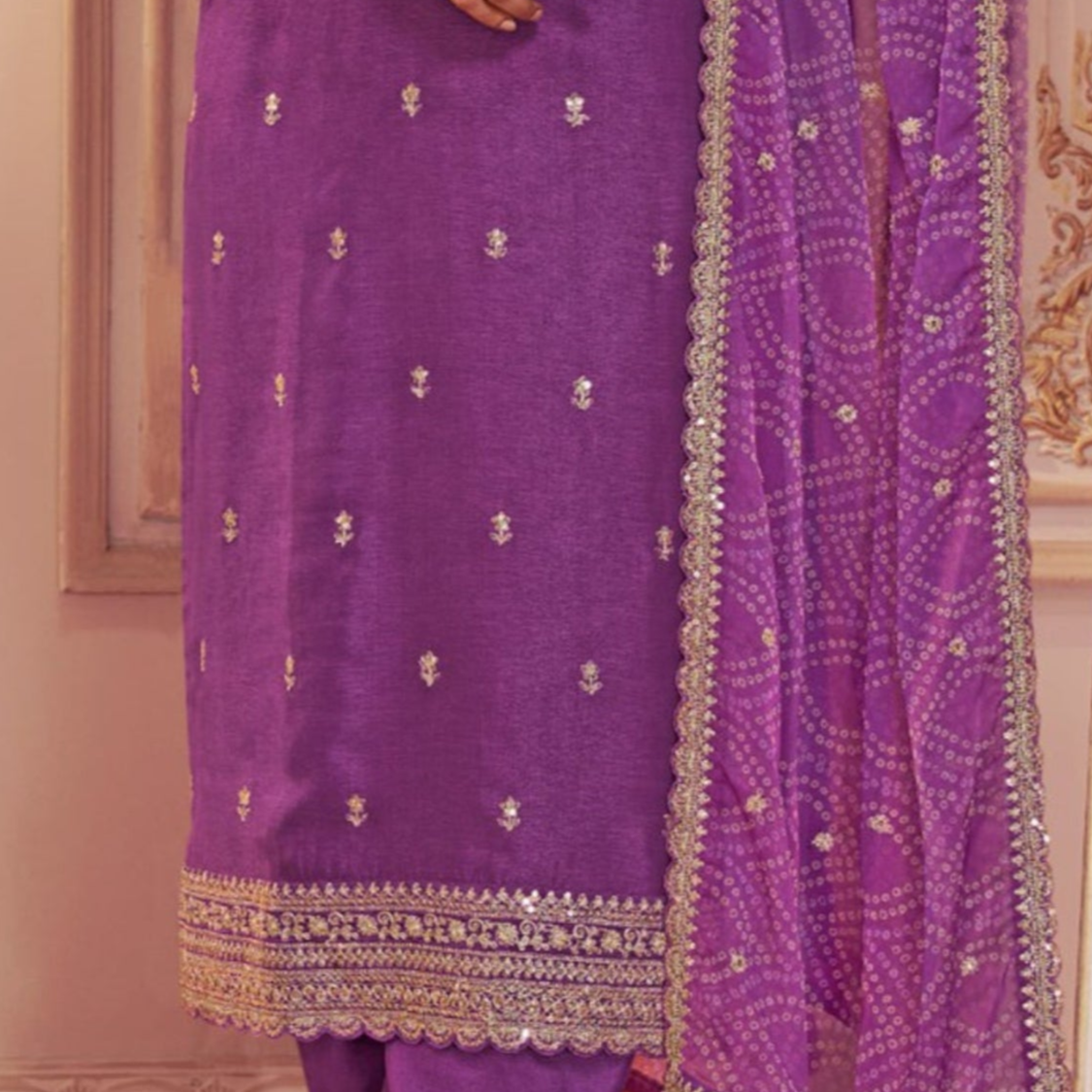 Women's Wear Beautiful Ready Made Suit