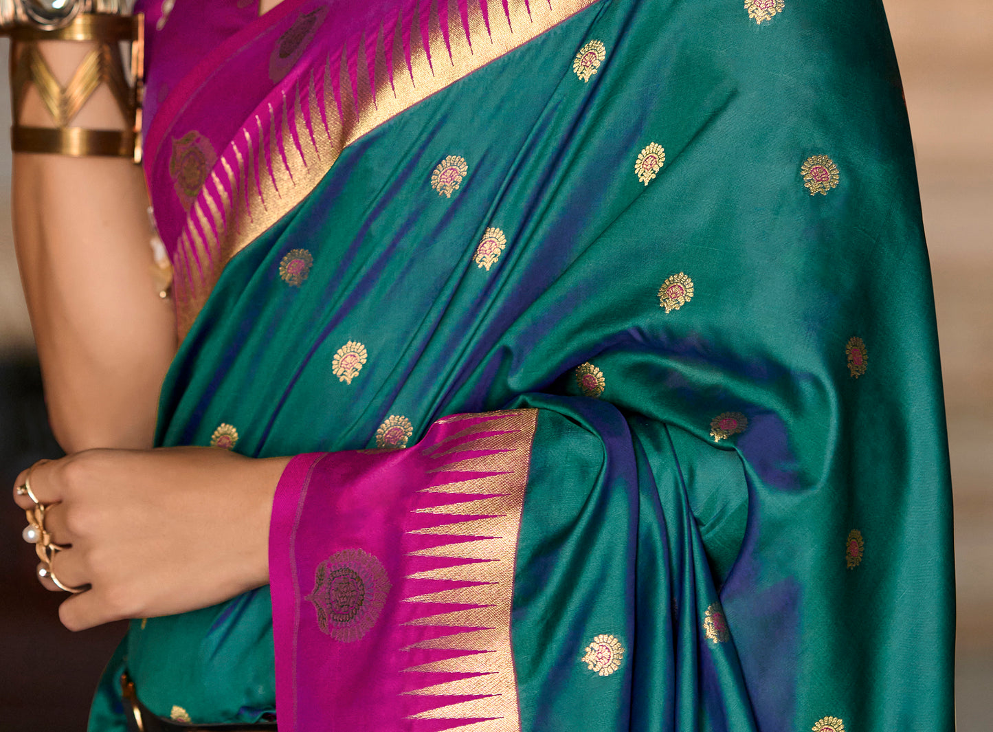 Bridal Saree Fast Delivery USA Pakistani Designer Ramdan Special Embroidery Work Party Wear Saree