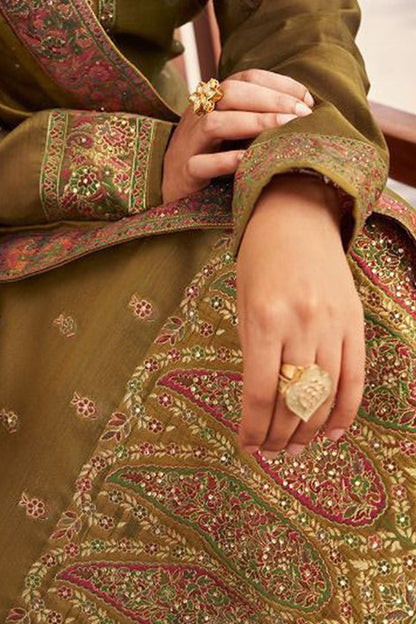 Stylish Attractive Designer Georgette Fabric Salwar Kameez Dresses
