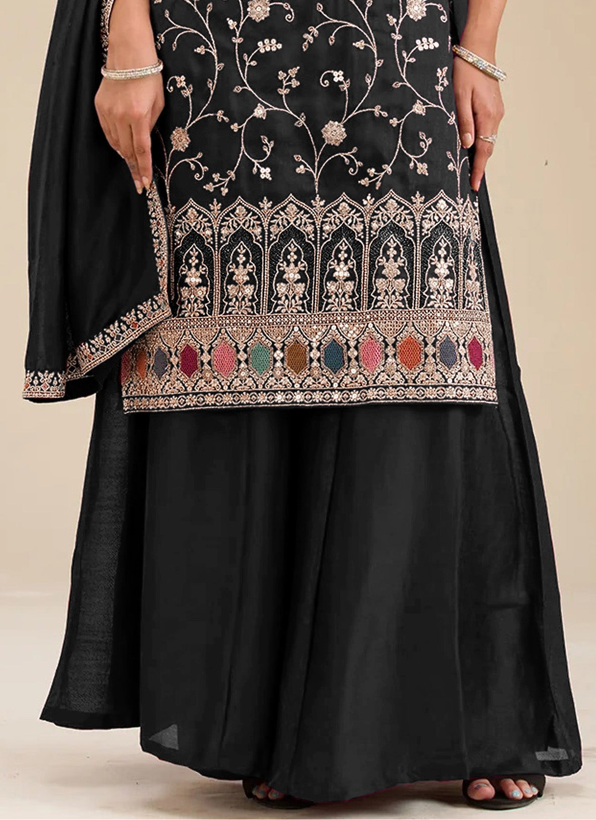 Palzzo dress hem and fabric detail