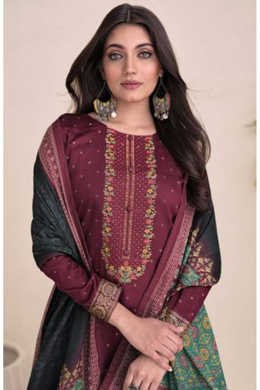 Stylish Cotton Fabric Embroidery Work Salwar Kameez Suit Online in USA