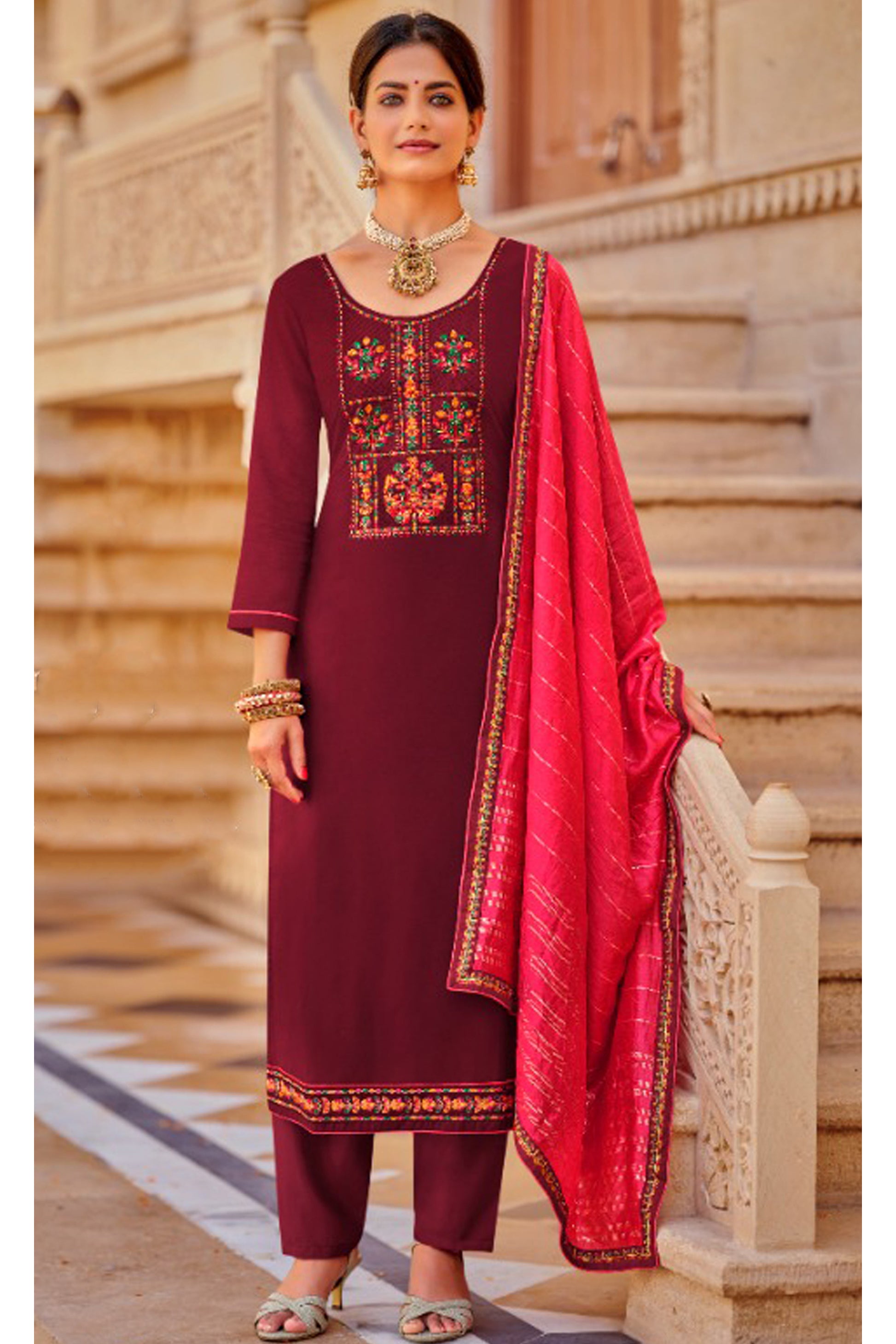 Pakistani Nikah Wear Women's Wear Silk Salwar Kameez Pant Suit's