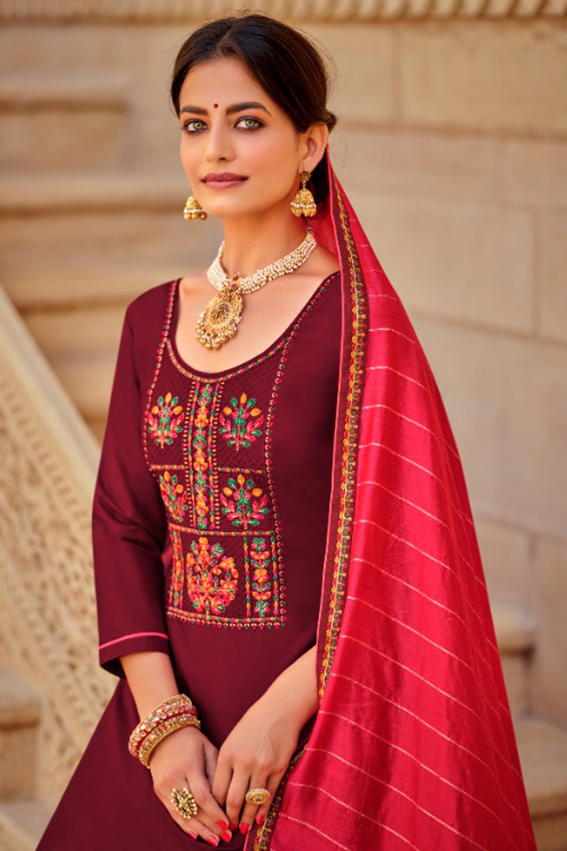 Pakistani Nikah Wear Women's Wear Silk Salwar Kameez Pant Suit's